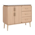Buffet en bois clair avec portes et tiroirs, design moderne